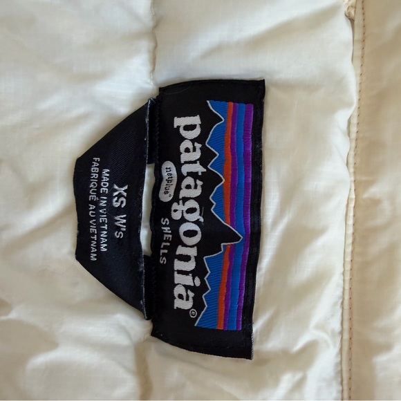 Patagonia Women’s Down Sweater Vest, Size XS - Picture 4 of 5